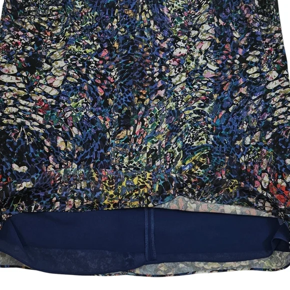 CABI Stained Glass Keyhole Layered Blouse In Medium - Picture 6 of 9